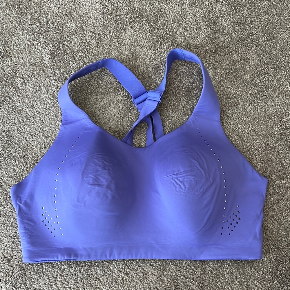 Lululemon air support bra